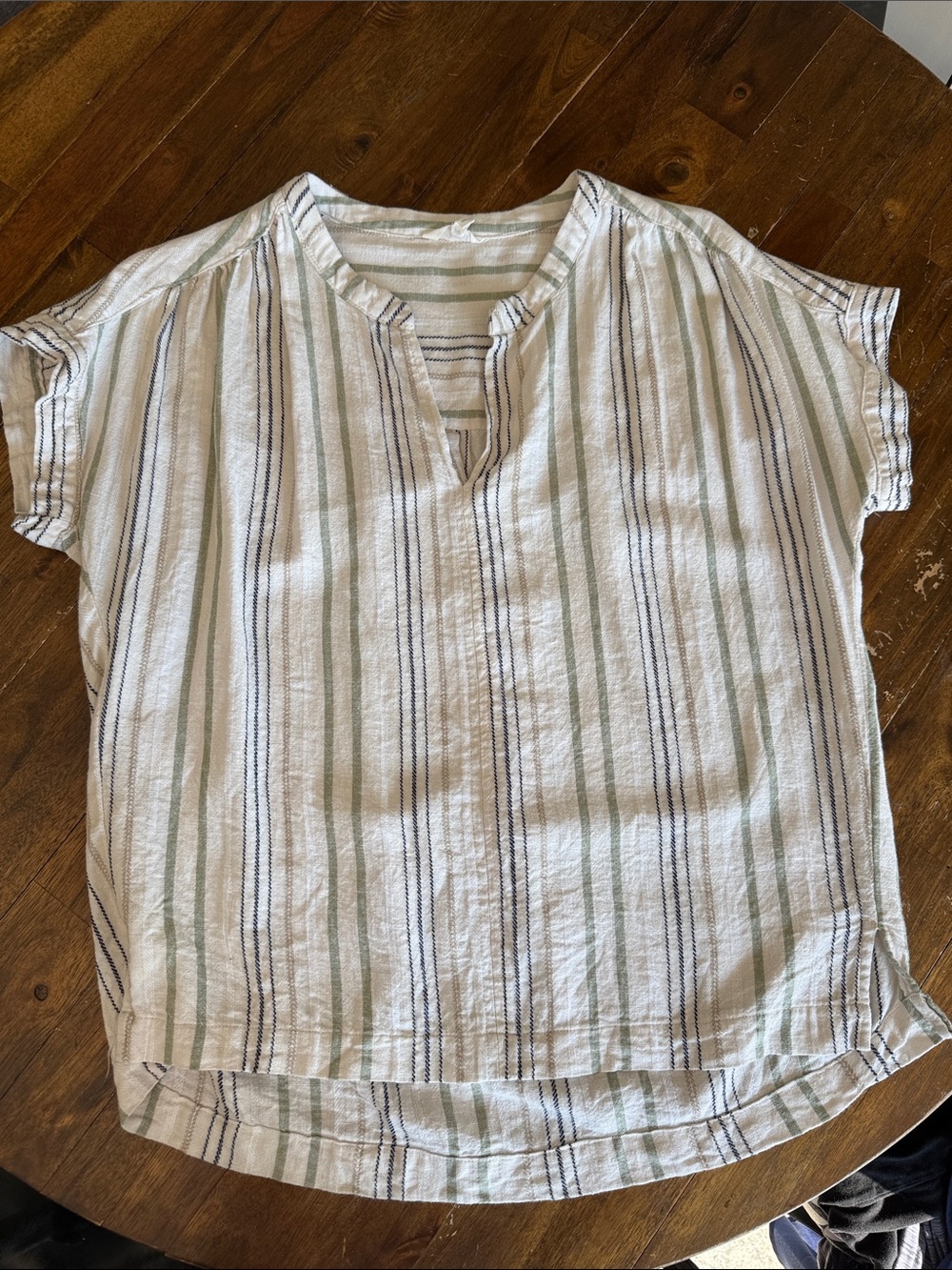 Splendid White Stripe V-Neck Women’s Top
